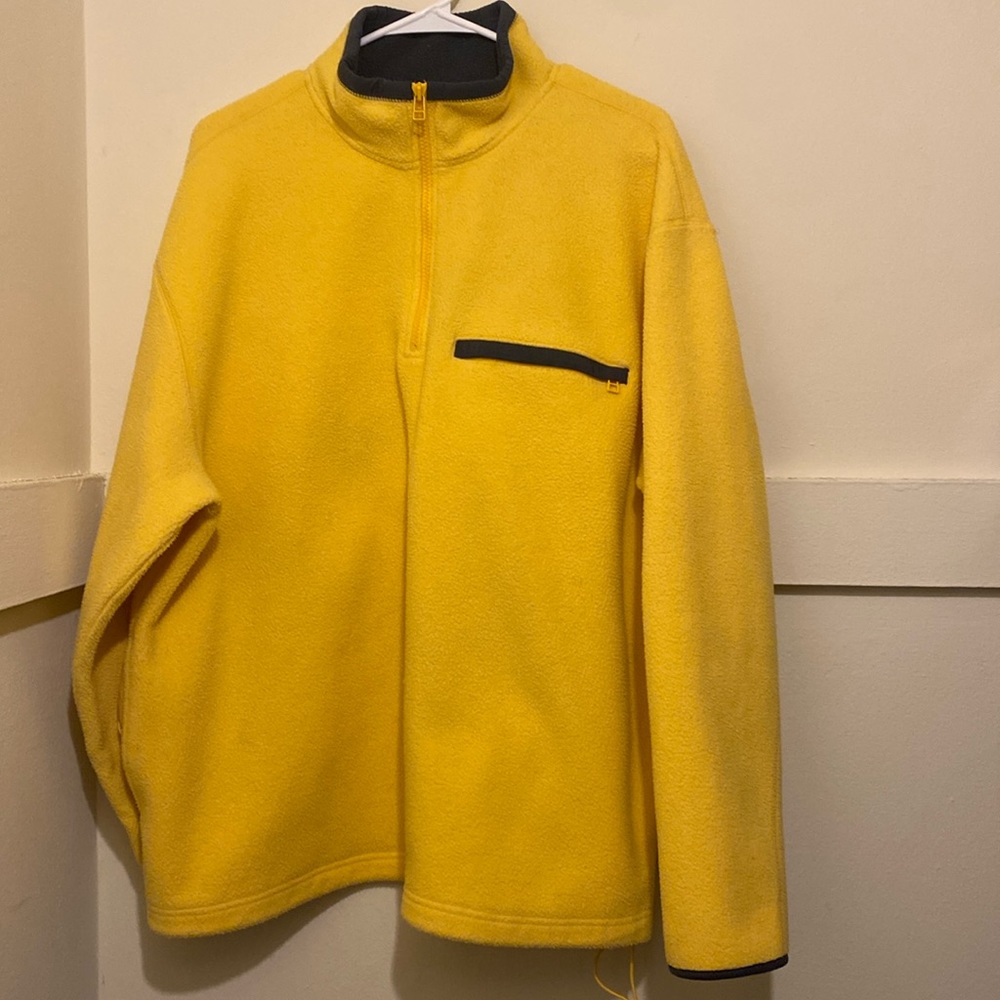 Yellow old navy Heavy fleece L